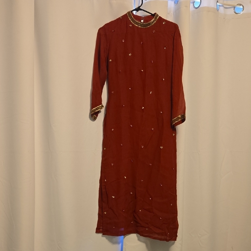 Kalki Hand Crafted In India Red With Gold Embelllishments Womens Size Small